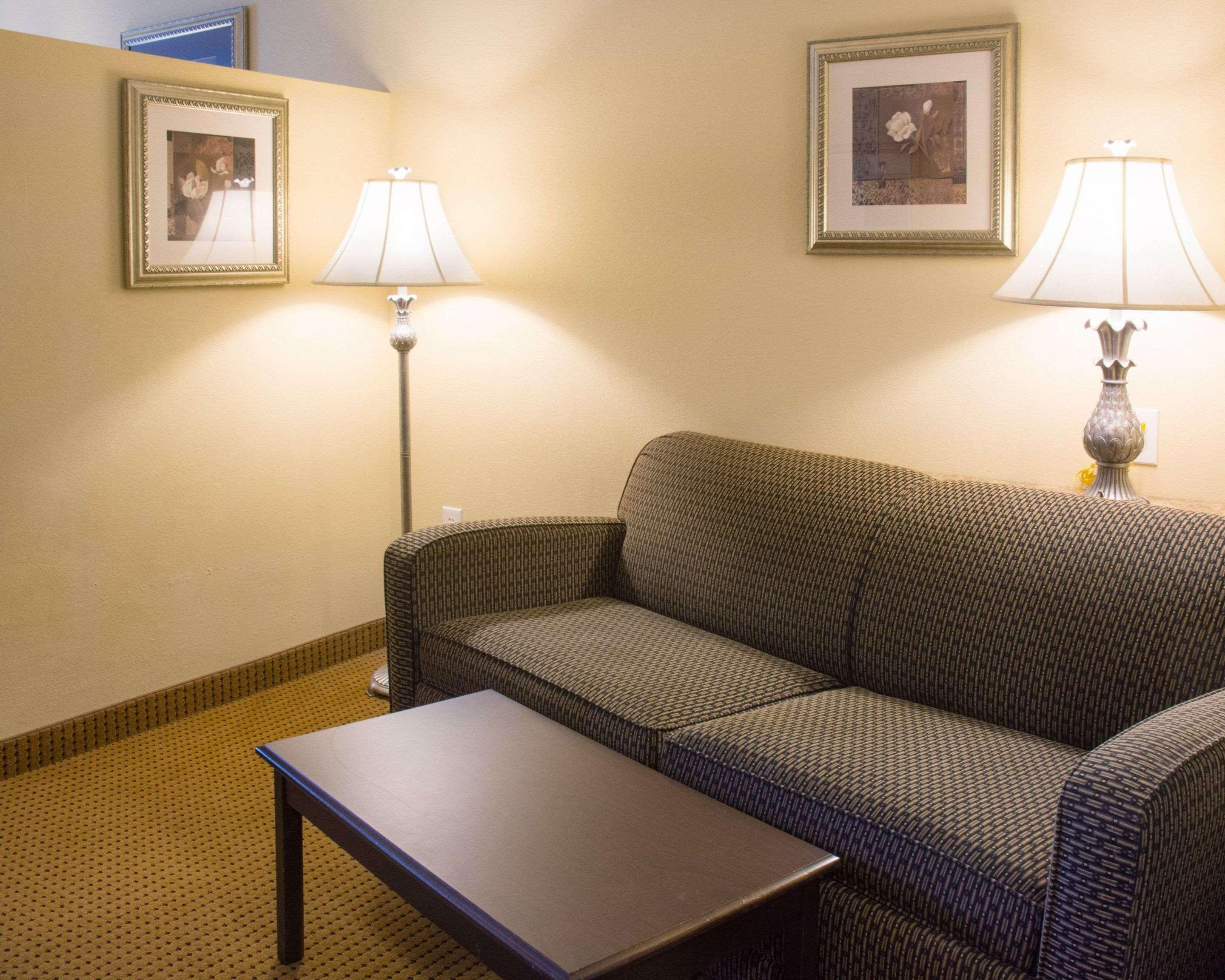 Comfort Suites Fredericksburg North Exterior foto